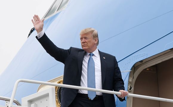TrumpAF1_580.jpg