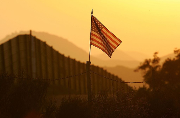 Border with Flag.jpeg