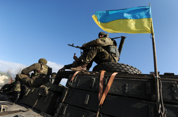 Ukraine tank and flag.jpeg