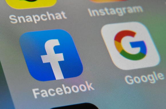 facebook google .jpeg