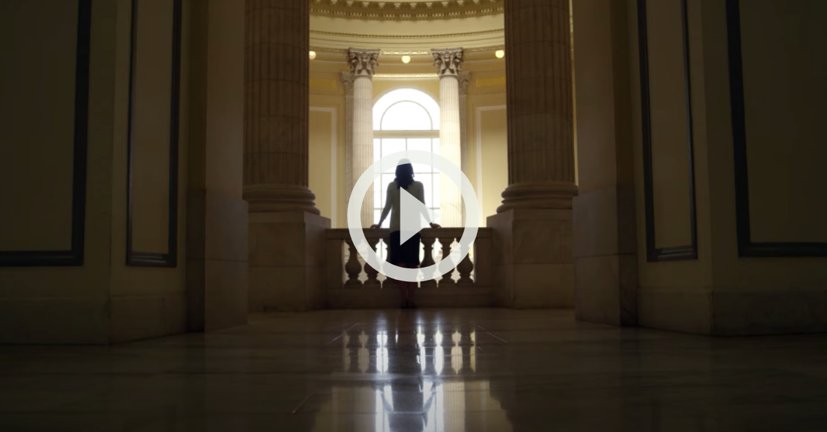 woman over balcony.png